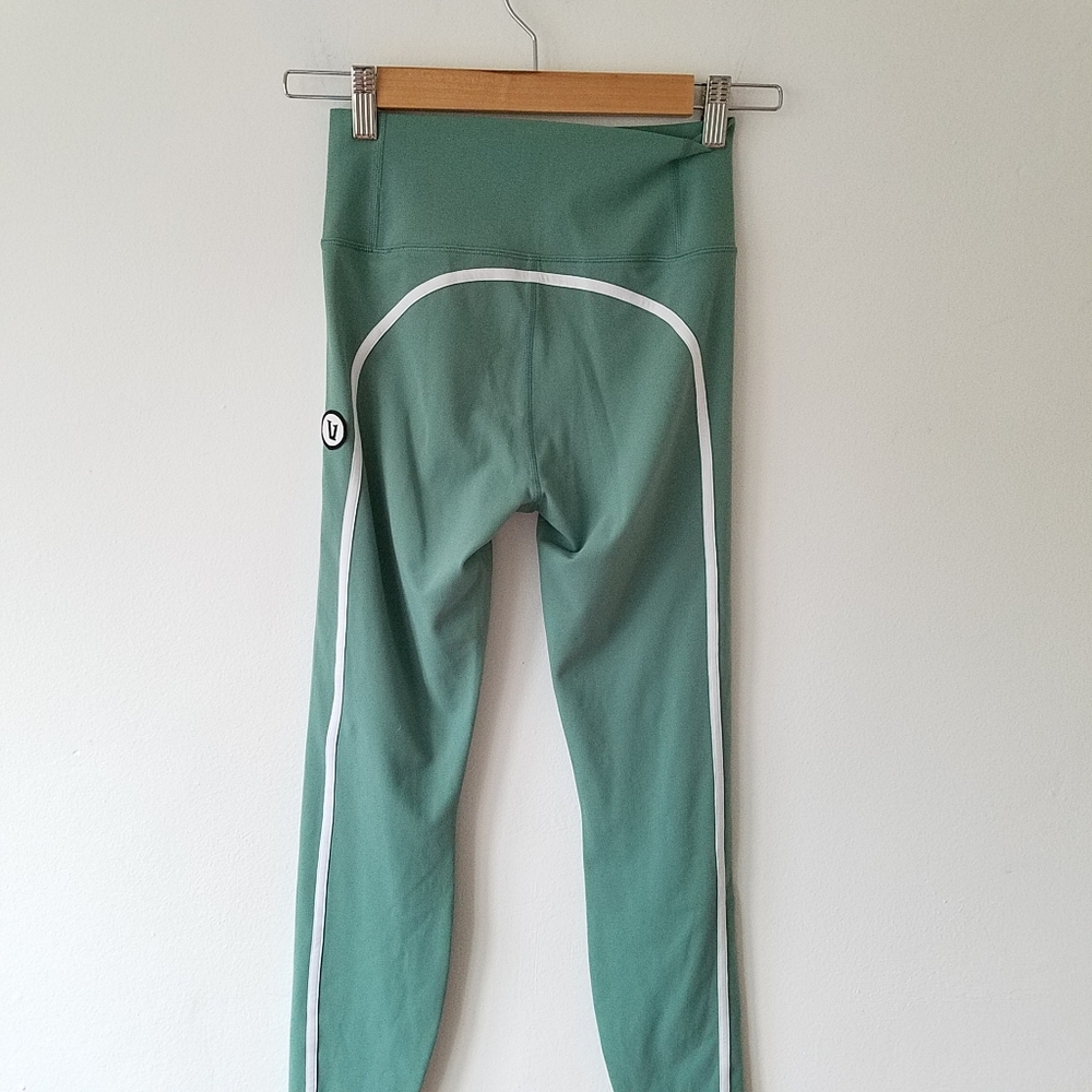 Vuori Caladon Track Leggings Tight Pants Women's Size Small - Picture 8 of 15